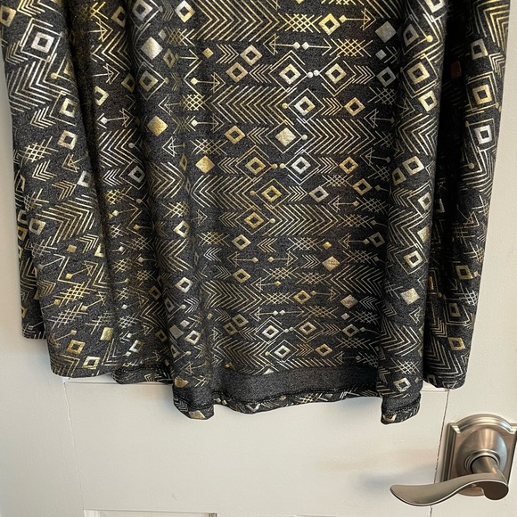 NWOT LuLaRoe Elegant Carly Swing Dress Size XS Fits 2 to 8 - Picture 6 of 9